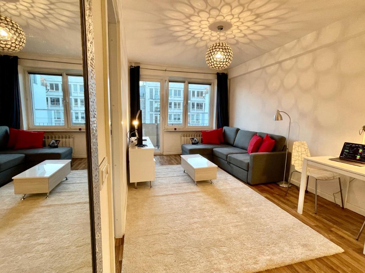Ferienwohnung Decor 2 Metro Fast Wifi 55'Tv Netflix Hbo Cozy Warschau Exterior foto